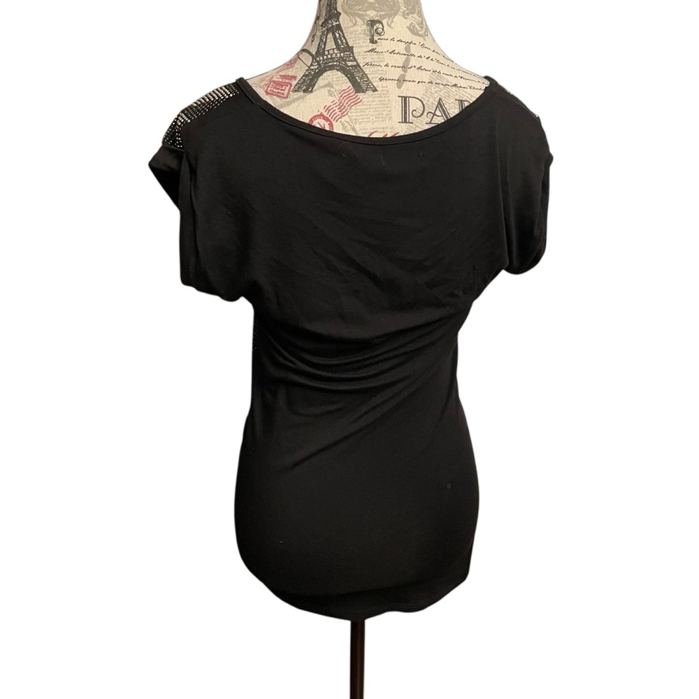 Guess Black and White Patterned Short Sleeve Tee - Picture 2 of 7